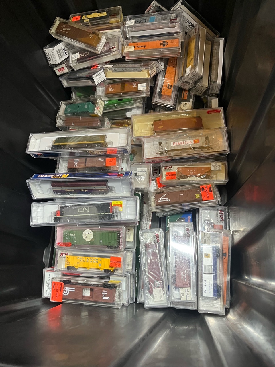 N Scale model train cars and locomotives for sale sale | Hobbies ...