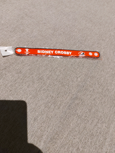 Team Canada hockey 2010 Vancouver Olympics bracelet still in packaging. Pick up is in Oakville