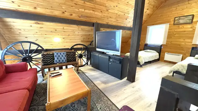 Cottage for rental in Otter Lake QC near Ottawa in Quebec in Canada - Image 8