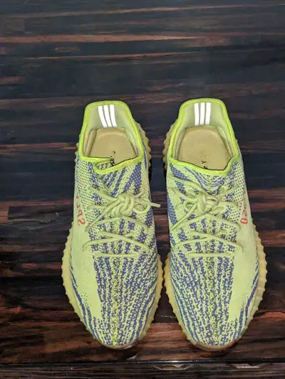 350 Yeezy V2 size 12.5, View more