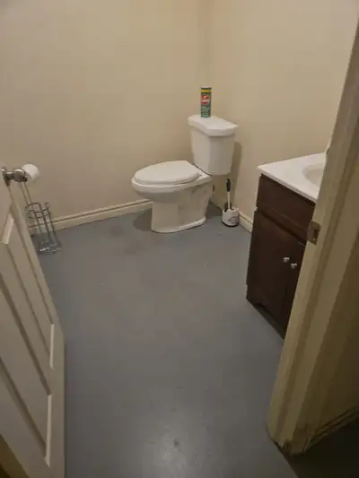 One Bedroom.. apartment 1400 per month.. INCLUDES: fridge, stove, washer/dryer. heat light and water