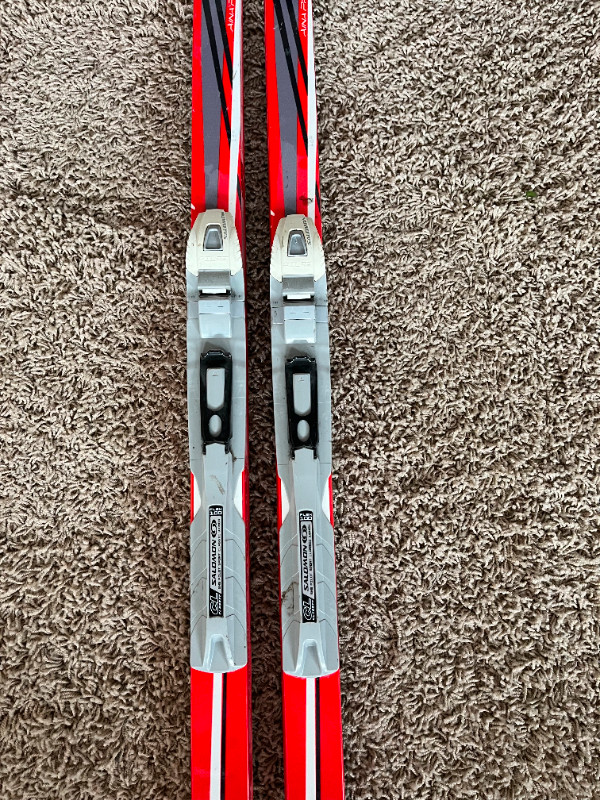 Atomic classic cross country ski 180 with pilot bindings in Ski in Calgary - Image 3