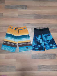 Quiksilver Board Shorts / Bathing Suits Boys Size 25 & 26 (12)