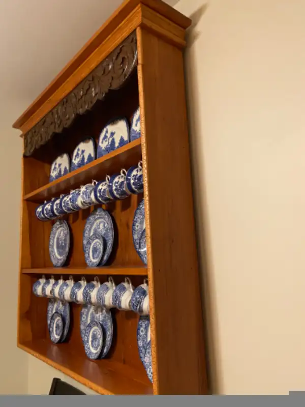 Beautiful one of a kind handmade shelf (display cabinet etc) in Bookcases & Shelving Units in Markham / York Region - Image 4