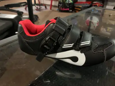 BNIB Peloton Cycling Shoes $120 MAKE AN OFFER, View more