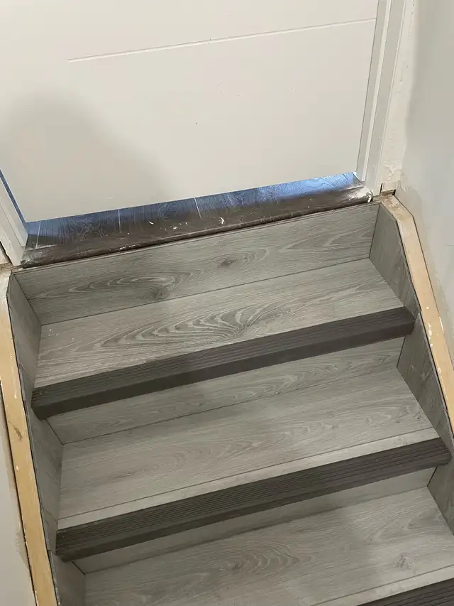 Vinyl Flooring, paint and smart storage solution63804736221315121