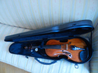 Vintage Lyon Healy violin