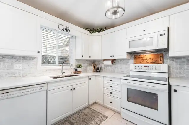 House for Sale by Owner in Houses for Sale in St. Catharines - Image 8