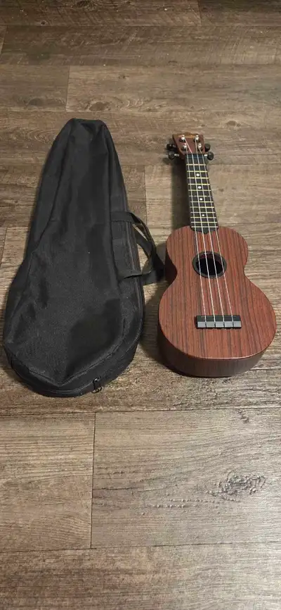 New Beaver Creek Ukulele Guitar with  Storage  Bag, View more
