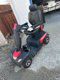 Comet Pro mobility scooter $2,500