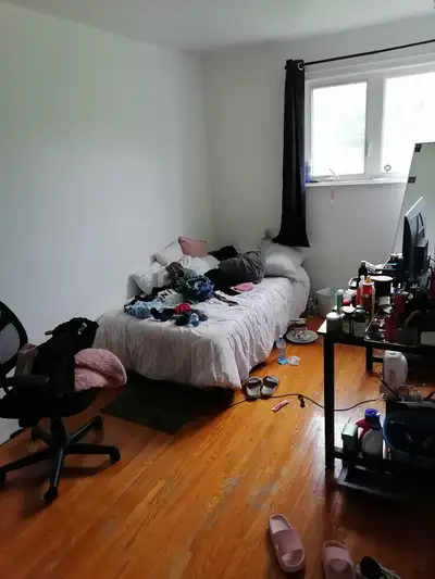 Private Furnished Room
