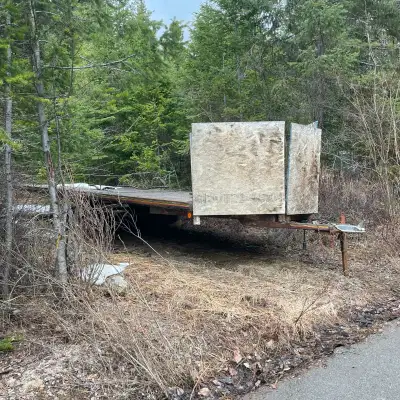 **GOLDEN,BC** 2002 TrailTech SM4 24 foot flat deck trailer- for Farm, UTV, ATV, Sleds, Equipment, Wa...