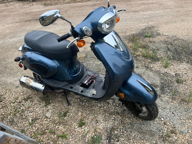 150cc scooter GY6 in Scooters & Pocket Bikes in Winnipeg