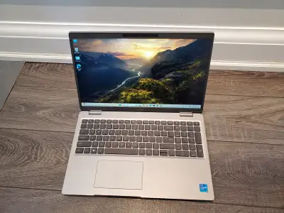 15.6" Dell Touch Screen laptop, 11th gen i5, 16GB RAM, 256GB SSD, View more