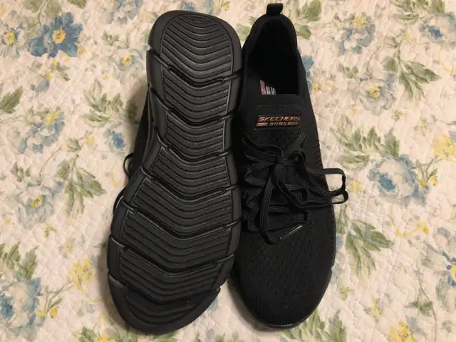 Women’s Skechers - BOBS in Women's - Shoes in City of Halifax - Image 3