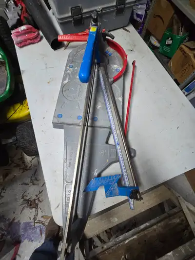 Tile Cutter - made in Italy by Monilith, cuts up to 24" , $125.00 located in Aurora, ON