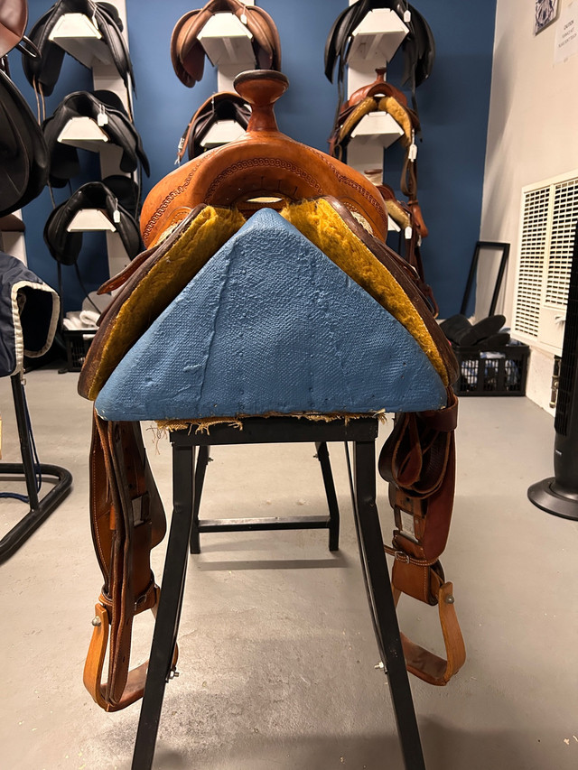 16” Todd Bailey Western Saddle in Equestrian & Livestock Accessories in Comox / Courtenay / Cumberland - Image 2