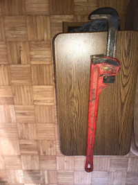 24” Pipe wrench