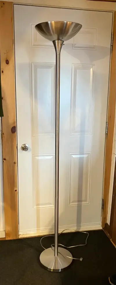Lampe sur pied, View more