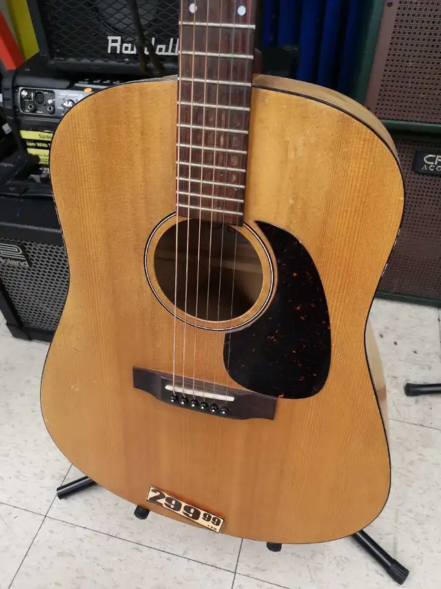 Guitare acoustique made in Canada in Guitars in City of Montréal - Image 3