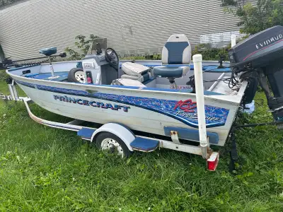 Selling my Princecraft Pro Series 162 with 40hp Evinrude. Runs good. Comes with fish finder and new...