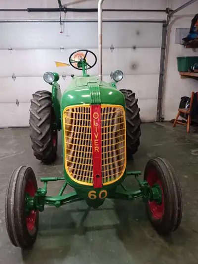 1948 Oliver 60 standard Tractor