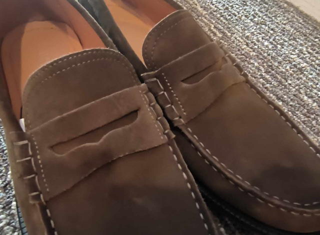 100% Genuine Leather Suede Loafers – Size 11 (EU 44) in Security Systems in City of Montréal - Image 4