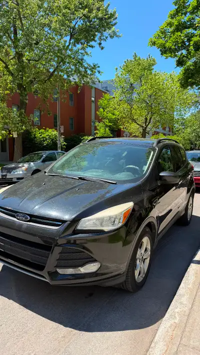 À vendre, Ford Escape SE 2014 en très bon état mécanique. Le véhicule est fiable, propre et prêt à p...