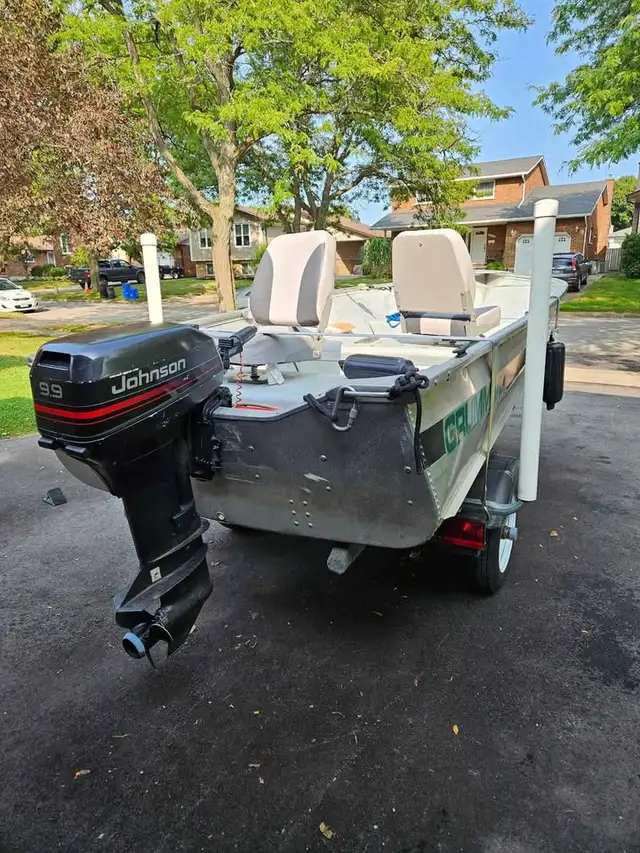 14' Grumman Aluminum Fishing Boat in Powerboats & Motorboats in St. Catharines - Image 3