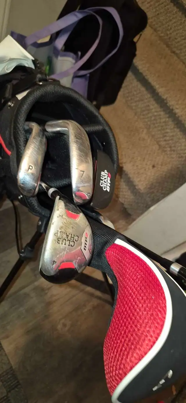 Golf Set in Golf in Ottawa - Image 4