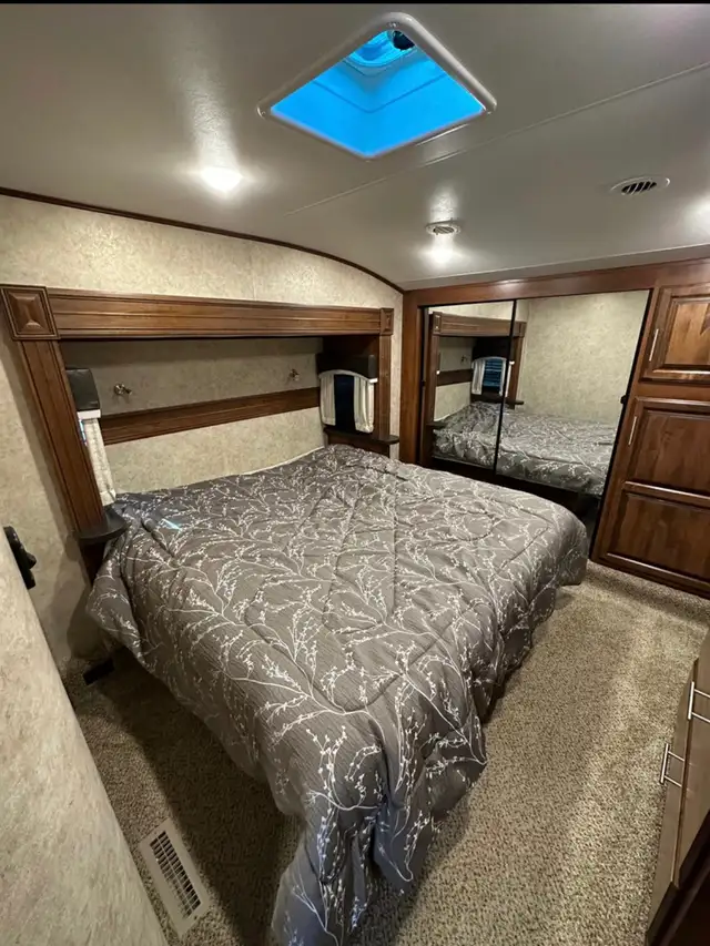 2018 Jayco Eagle fifth wheel in RVs & Motorhomes in Grande Prairie - Image 6