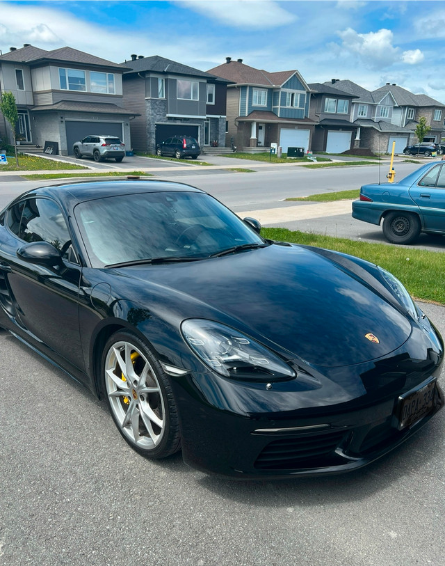 2017 Porsche 718 Cayman S | Sport Chrono, PASM, Ceramic Coated | in Cars & Trucks in Ottawa - Image 2