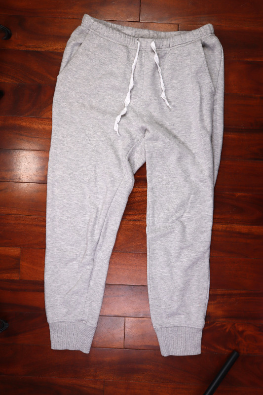 Grey Sweatpants Joggers  Bluenotes with string Women's Medium in Women's - Bottoms in Calgary