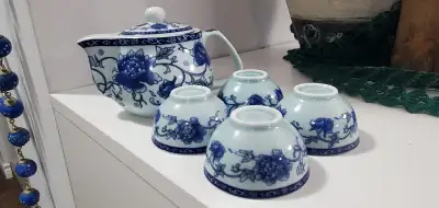 Vintage Blooming Flower Tea Set, View more