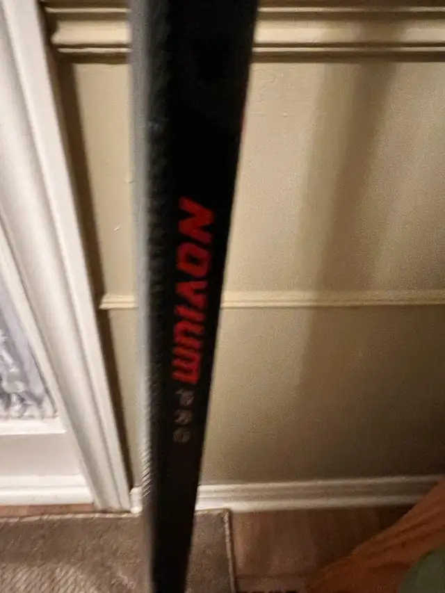 Warrior Novium Pro Senior Hockey Stick w03 left 85 flex in Hockey in London - Image 5