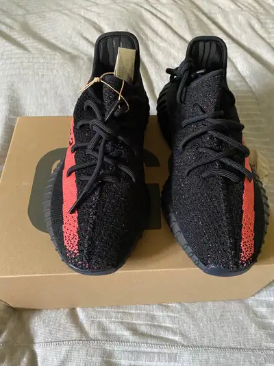 Yeezy core black - (450$) - size 8, View more