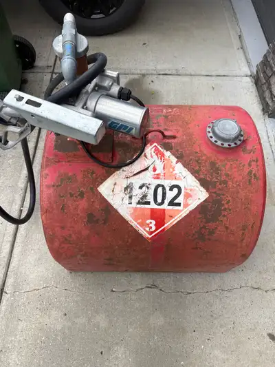 290 Letter Slip Tank 450$ cash or best offer Call if interested 7803607500