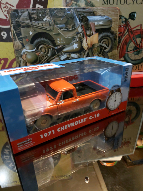 Diecast Cars & Trucks 1:24 th Scale 
C10 Chevy  in Toys & Games in Hamilton - Image 3