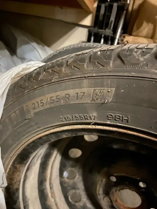 Michelin Snow Tires with Rims - 215 55 R 17 in Tires & Rims in Kingston - Image 2