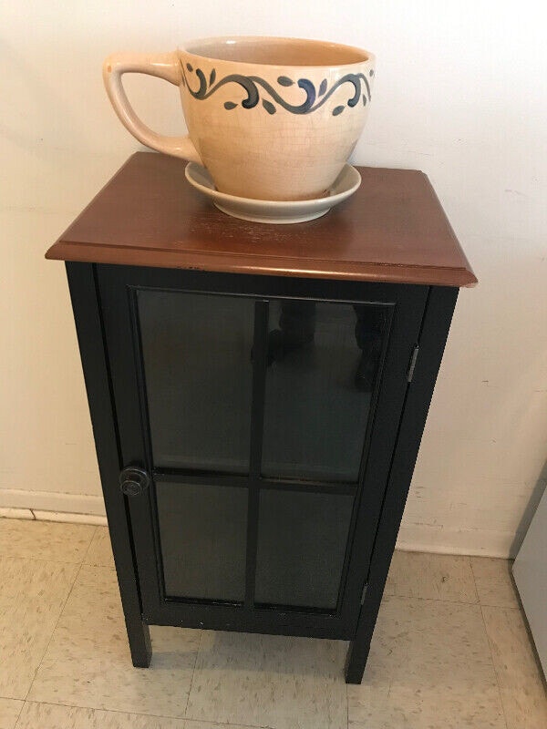 Display Glass Door Hutches & Display Ottawa Kijiji