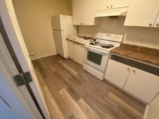 Flooring Installation       $1.3   / sqft62863222350593121