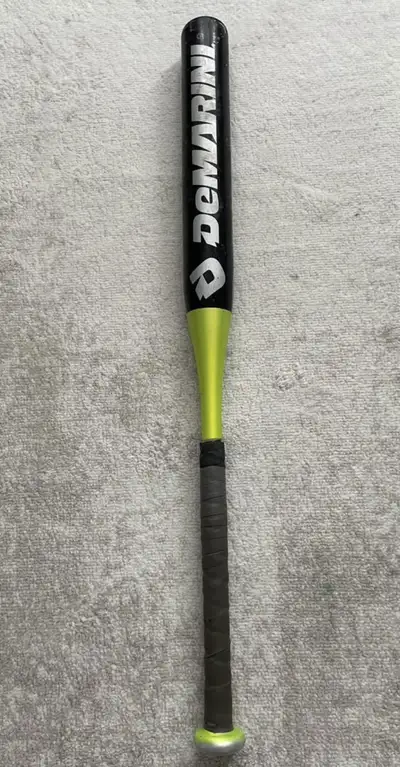 Demarini Bustos 31 inch 20oz bat, View more