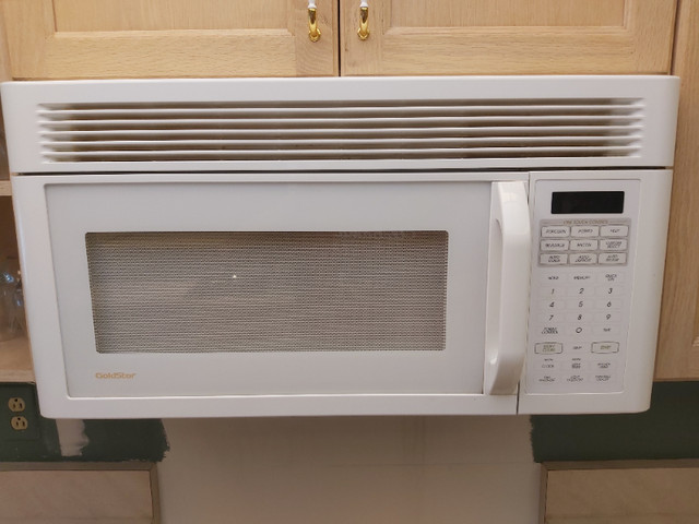 Microwave Oven in Microwaves & Cookers in Belleville - Image 4