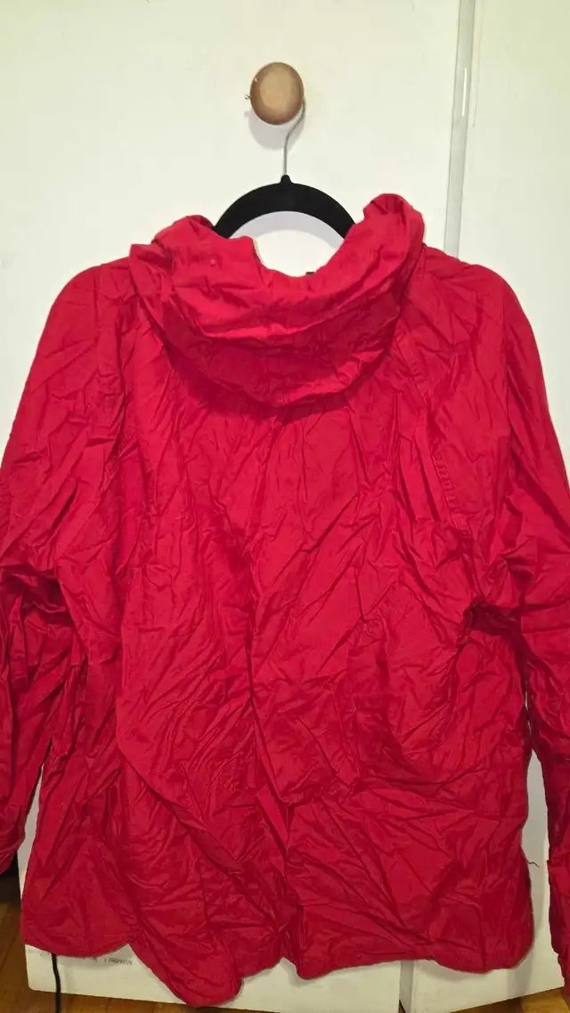 1995 Crimson Tide Promotional Windbreaker Jacket in Men's in Laval / North Shore - Image 4
