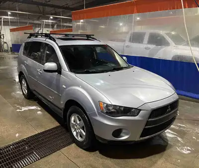 Very reliable vehicle. 4WD is great in winter. 4 cyl engine with excellent fuel economy. New brakes...