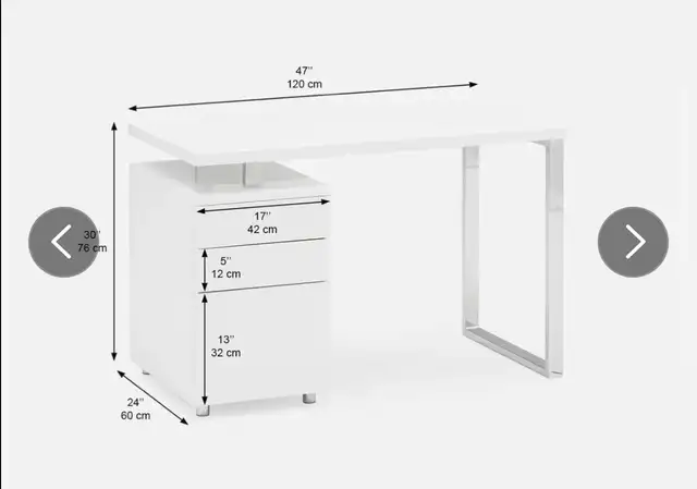 Desk - white Structube Manchester - used in Desks in Ottawa - Image 3