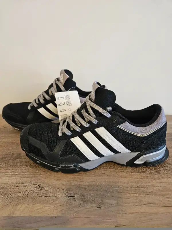 Adidas Marathon 10 Black and grey BNWT Men's Sz. 8.5 in Men's Shoes in Kitchener / Waterloo - Image 7