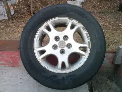1 Mag de Dodge Grand Caravan de génération précédente genre 2002-2013 et peut etre plus. Peut faire...