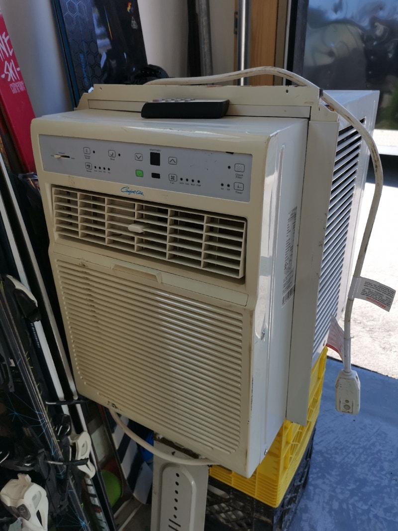 Window Air Conditioner Free Stuff Cranbrook Kijiji