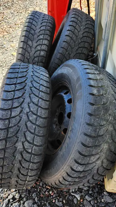 came off 2014 ford f150 4x4.